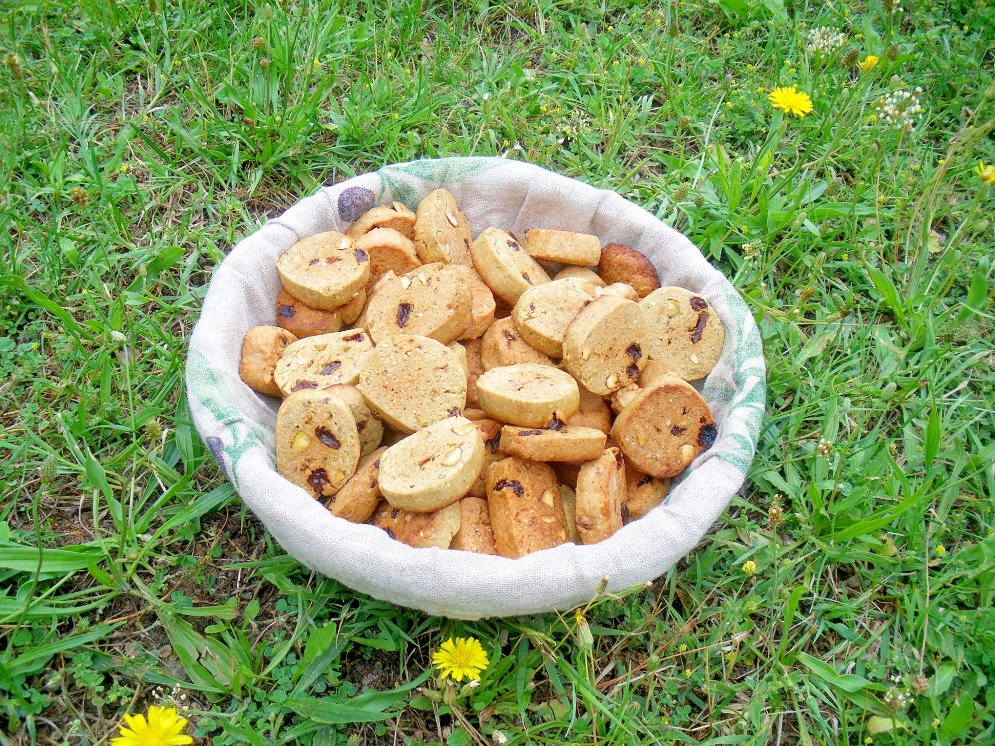 やめられない！木の実たっぷりクッキー