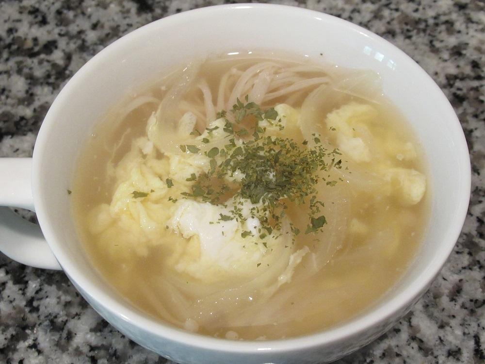 玉ねぎとえのきのたまごスープ