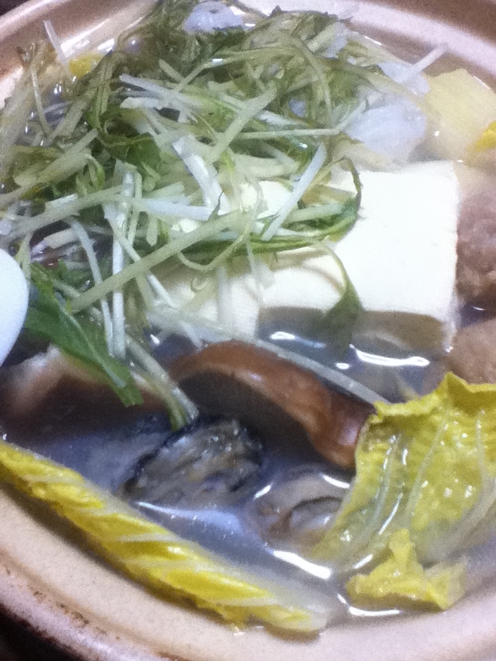 牡蠣と肉団子の寄せ鍋