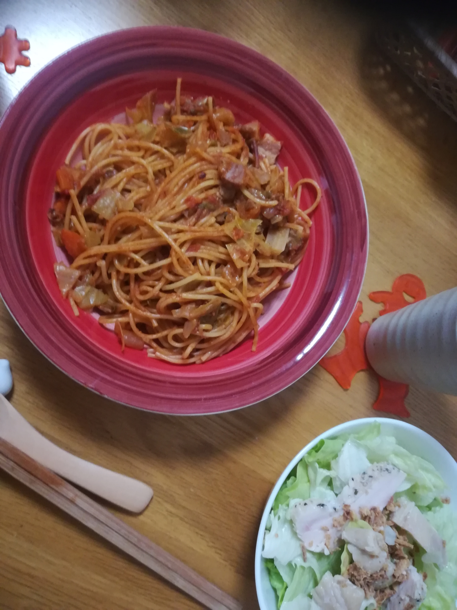 フライパン一つ★野菜とベーコンのトマトソースパスタ