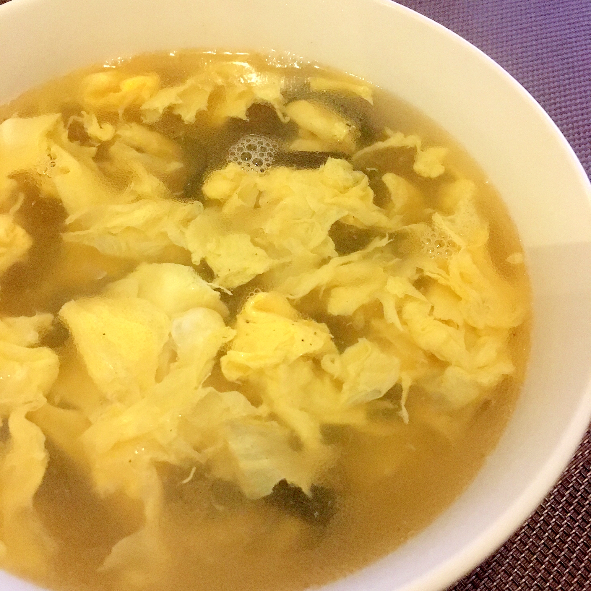 たまごときくらげの中華スープ