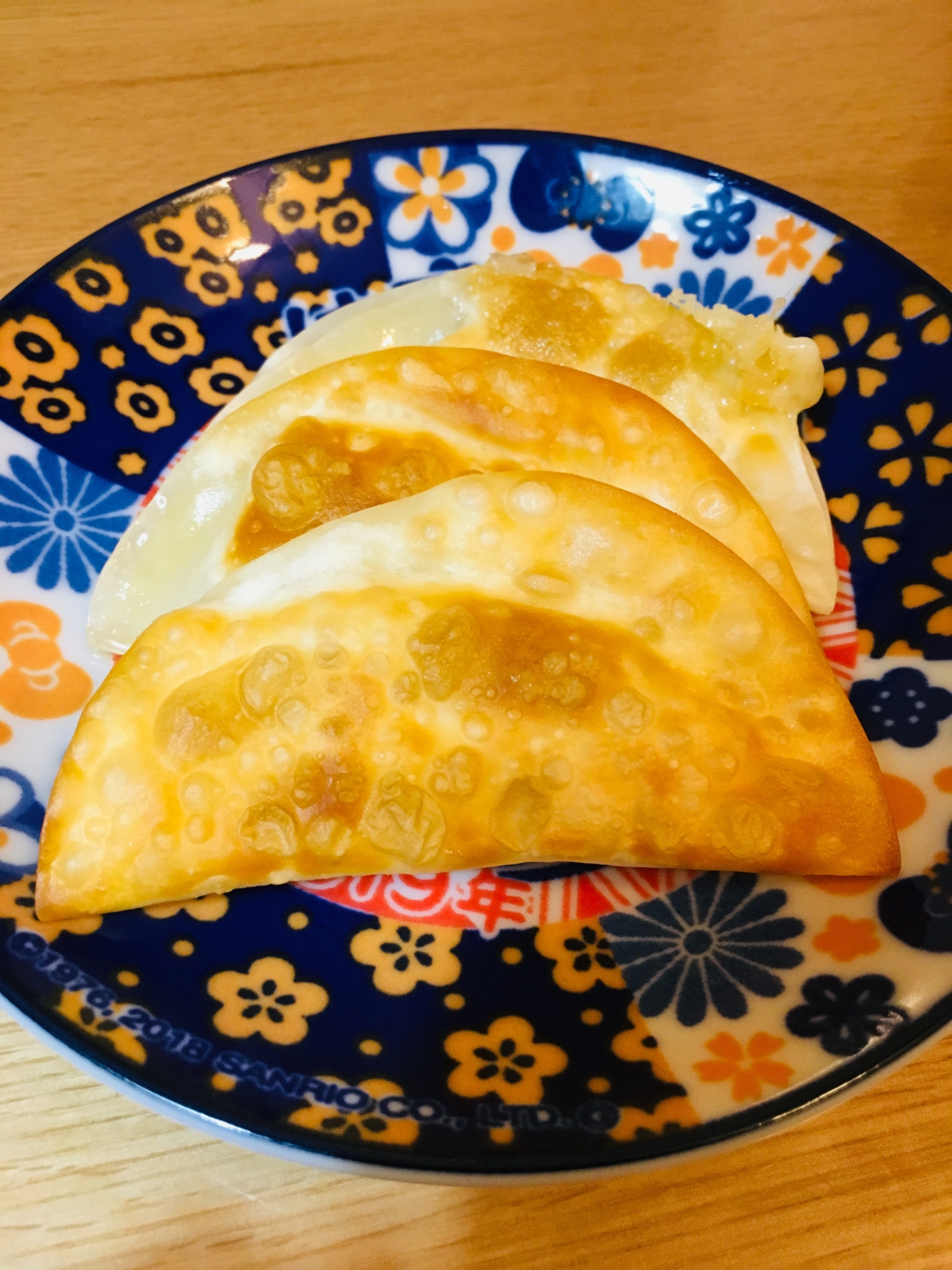 お弁当のおかず 餃子の皮で ハムとチーズ レシピ 作り方 By Hr0715 楽天レシピ お弁当のおかず 餃子の皮で ハムとチーズ レシピ 作り方 By Hr0715 楽天レシピ