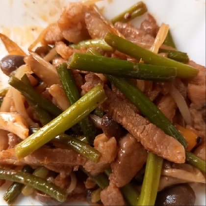 ご飯がすすむ♡豚肉とじゃがいもとにんにくの芽炒め