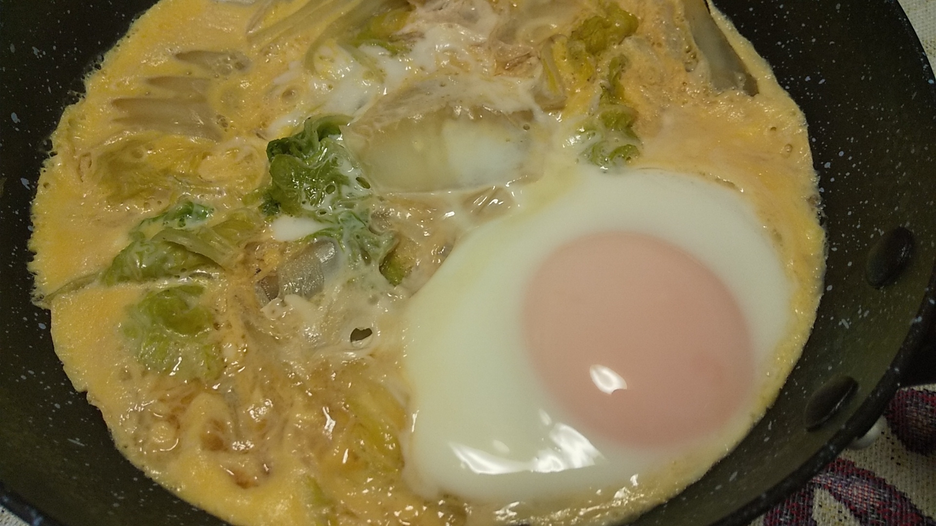 白菜だけ!!トロッと甘めの卵とじ(丼)