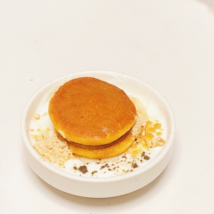 どら焼きときな粉と黒すりごまのヨーグルト