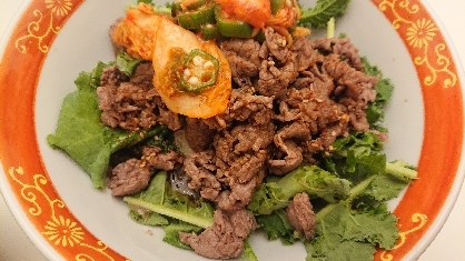 こんばんは(*^-^)
本日の夕食の焼き肉丼のタレに使いました。 ピリ辛でお肉と合ってとても美味しかったです♪