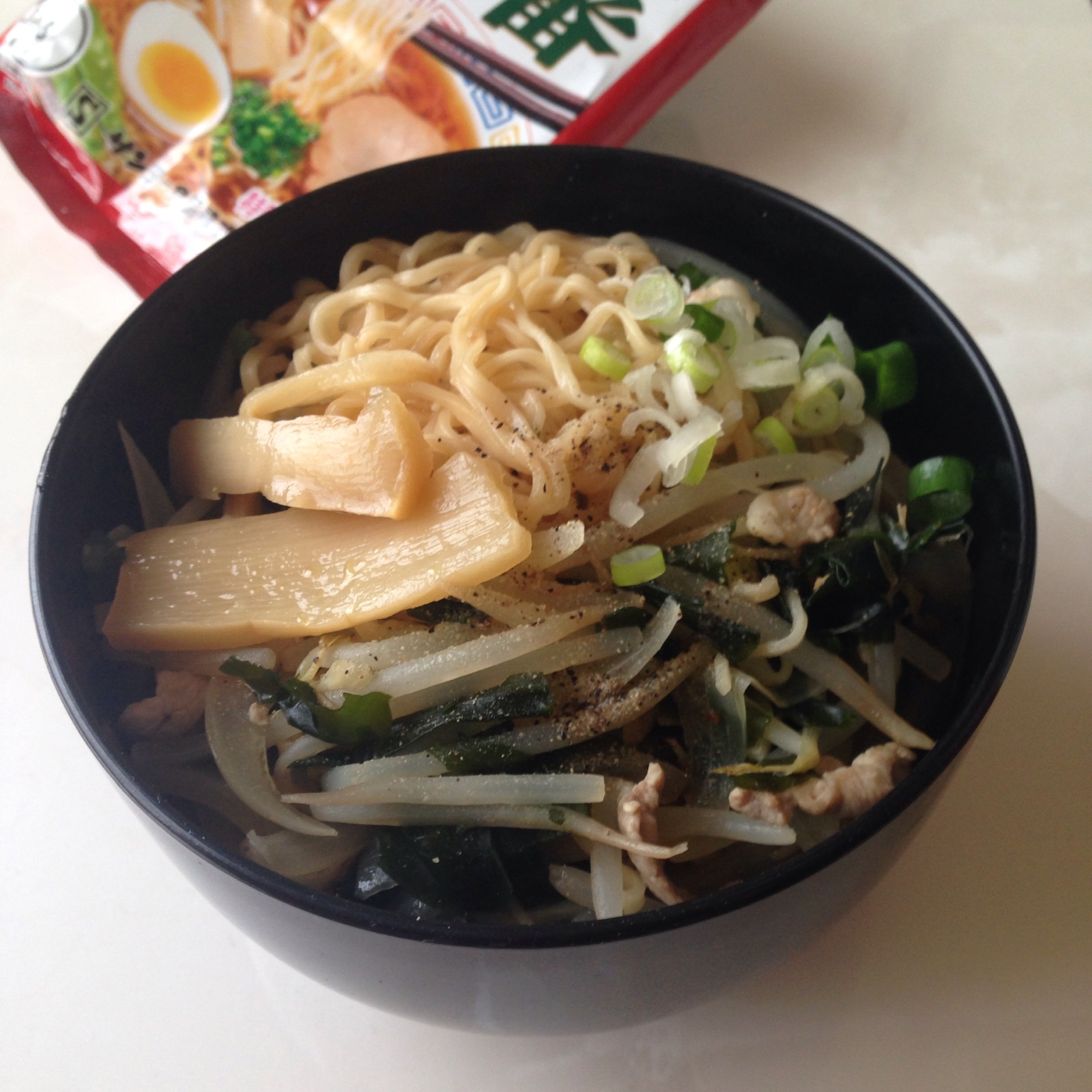 サッポロ一番de豚もやし炒めラーメン♪