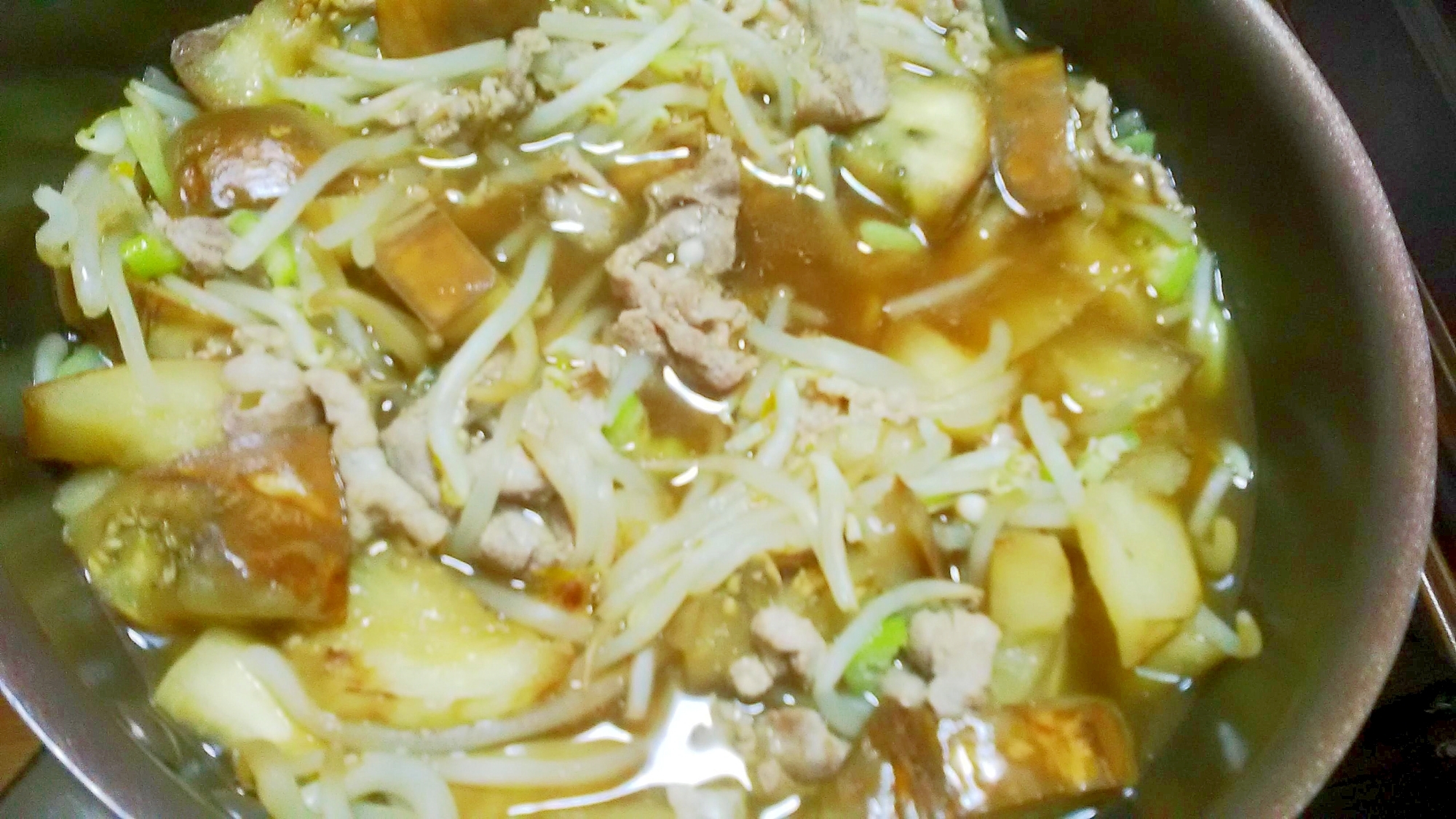 もやし、なす、オクラ、豚肉の炒め煮