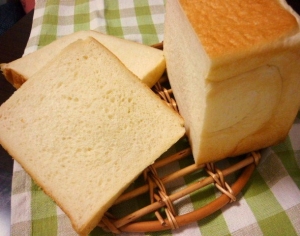 飽きのこない美味しさ☆我が家の角食パン