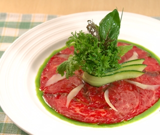 牛肉 の カルパッチョ