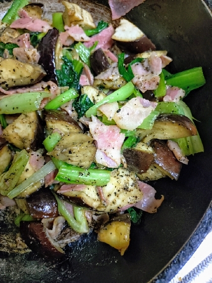 豚肉となすと小松菜の味噌炒め