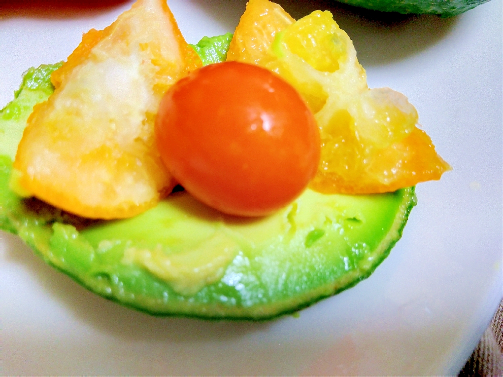 金柑&ミニトマトのアボカドボード