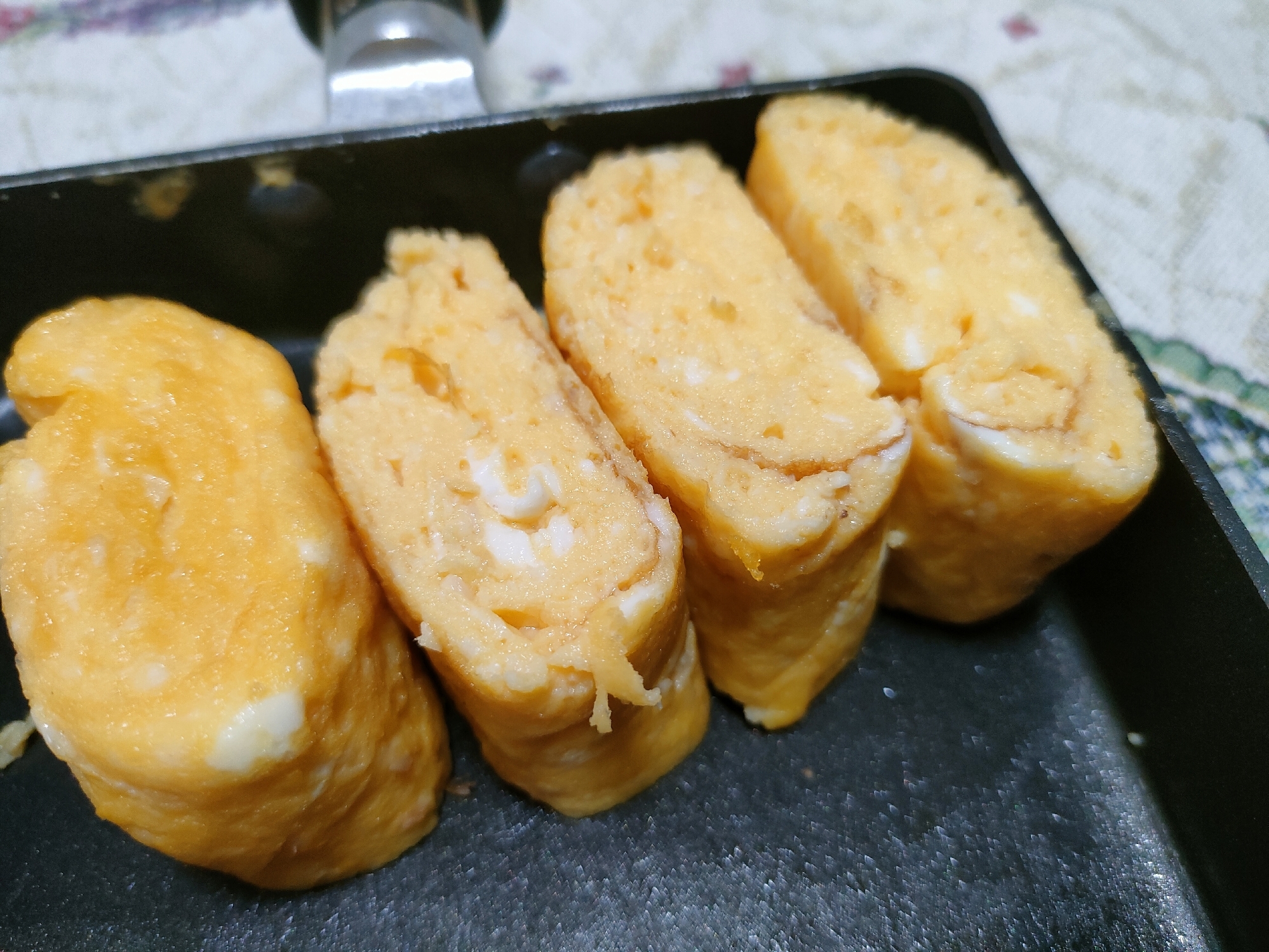 甘酒で優しい甘さの玉子焼き　お弁当にも