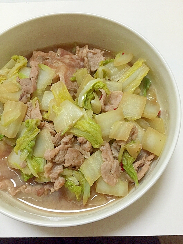 ピリッ！ 白菜と豚コマ肉のさっと煮♪