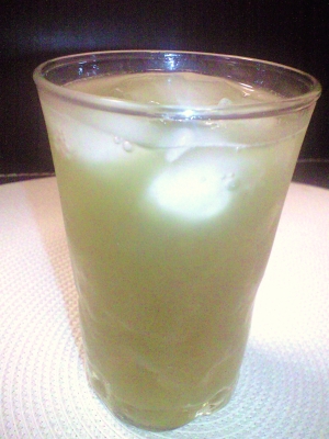 甘味を抑えた微炭酸 炭酸野菜ジュース その１ レシピ 作り方 By ひ たん７３ 楽天レシピ