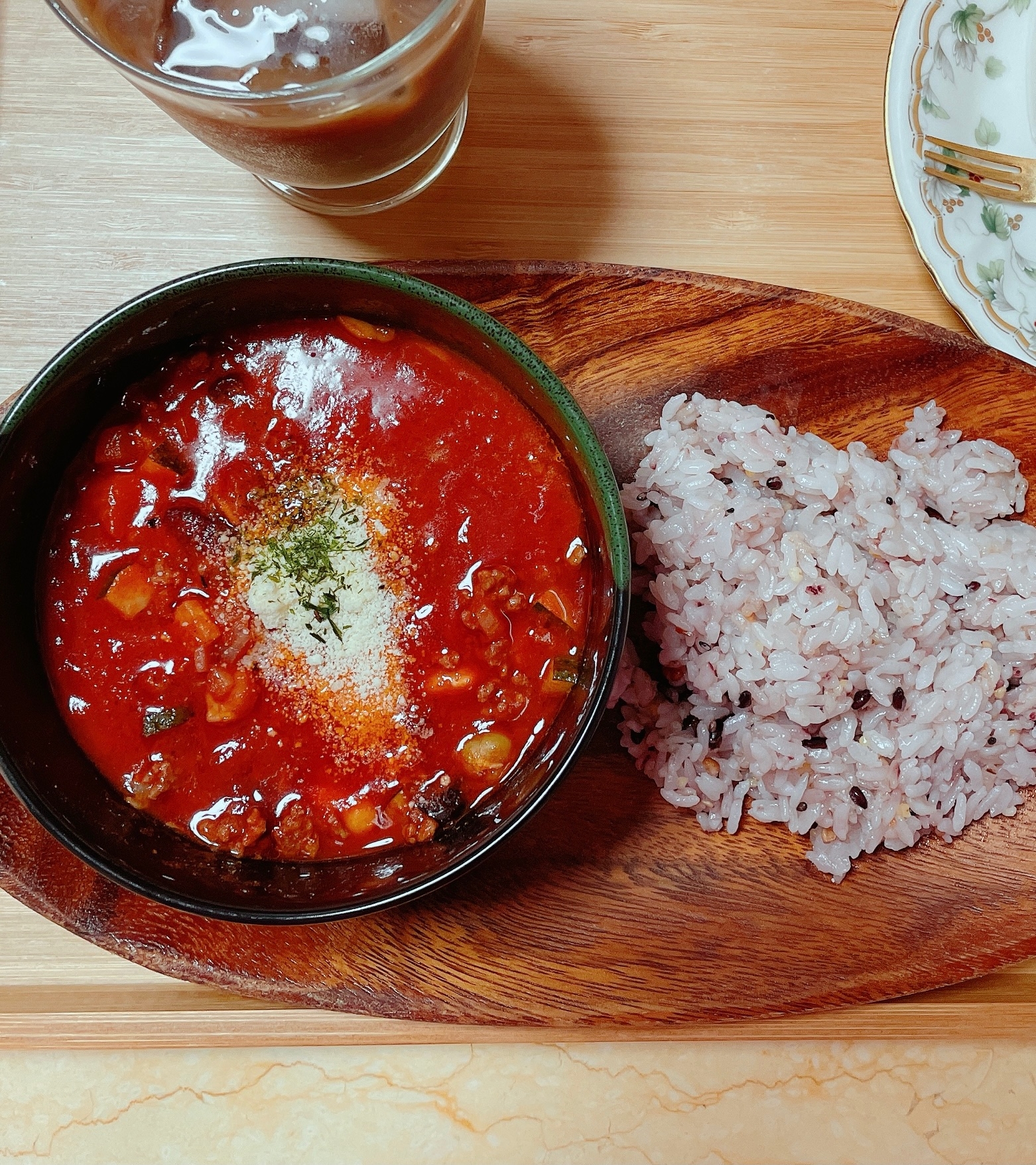 お野菜たっぷり！挽肉とお豆のトマトスープカレー