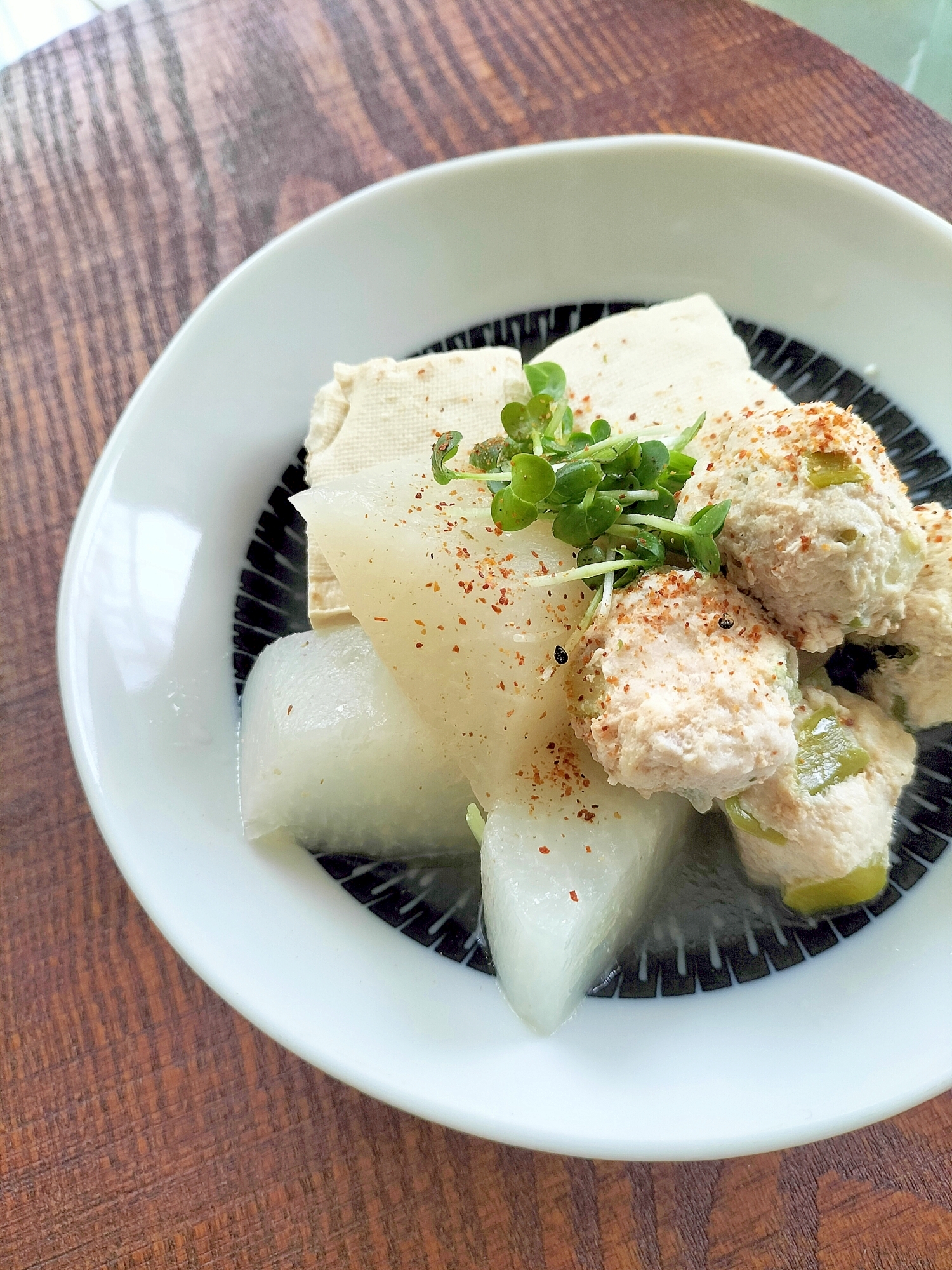 鶏団子と豆腐のおでん出汁煮♪