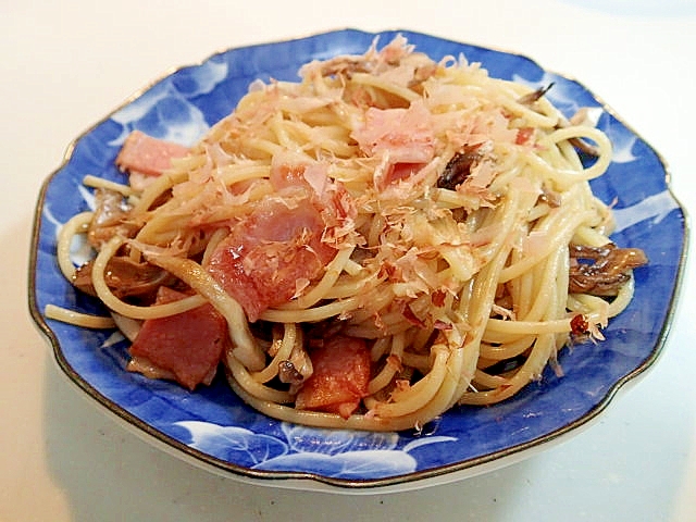 ベーコンと舞茸の和風パスタ