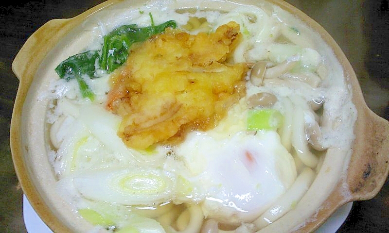 あつあつ鍋焼きうどん