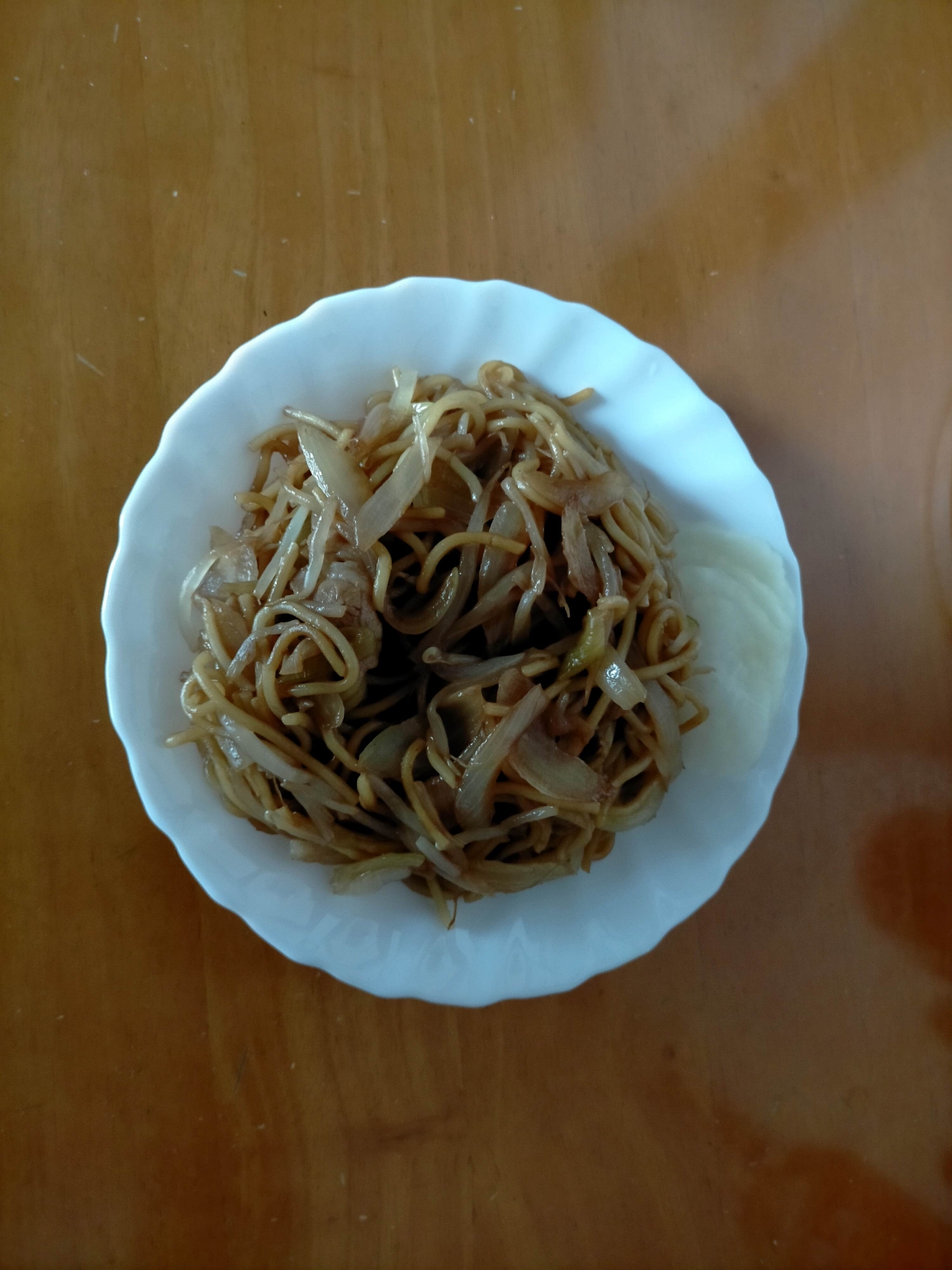 もやしと玉ねぎと豚バラの焼きそば