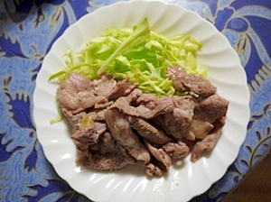 牛より美味？？　ラム肉の塩コショウ炒め