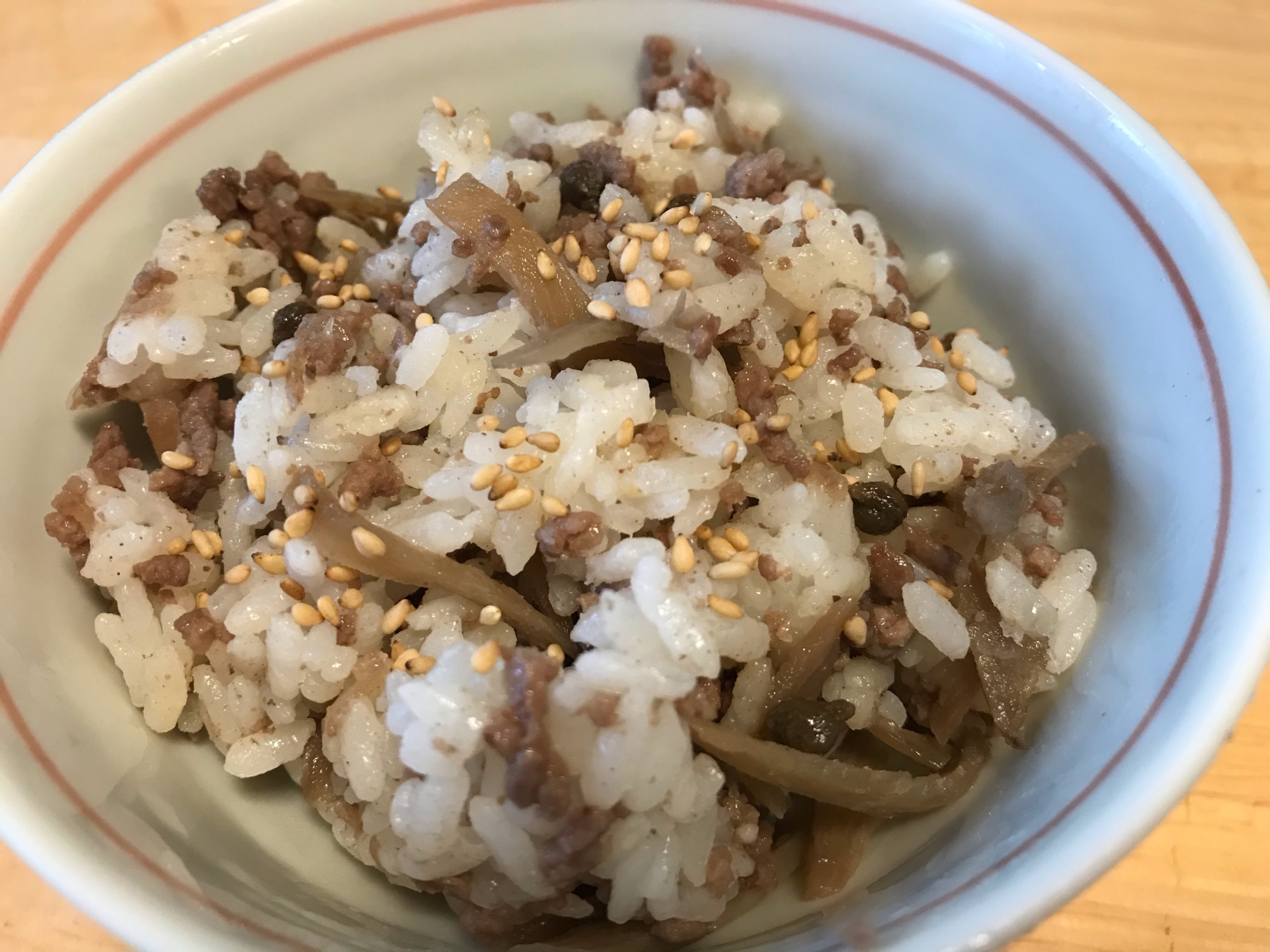 牛ひき肉ごぼうと山椒ごはん