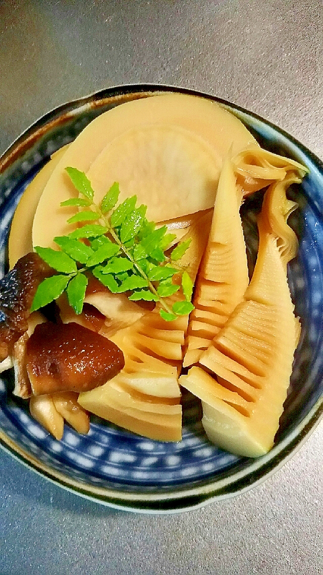 タケノコと椎茸の煮物