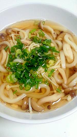 残った鍋つゆでヘルシー簡単うどんすき風？！