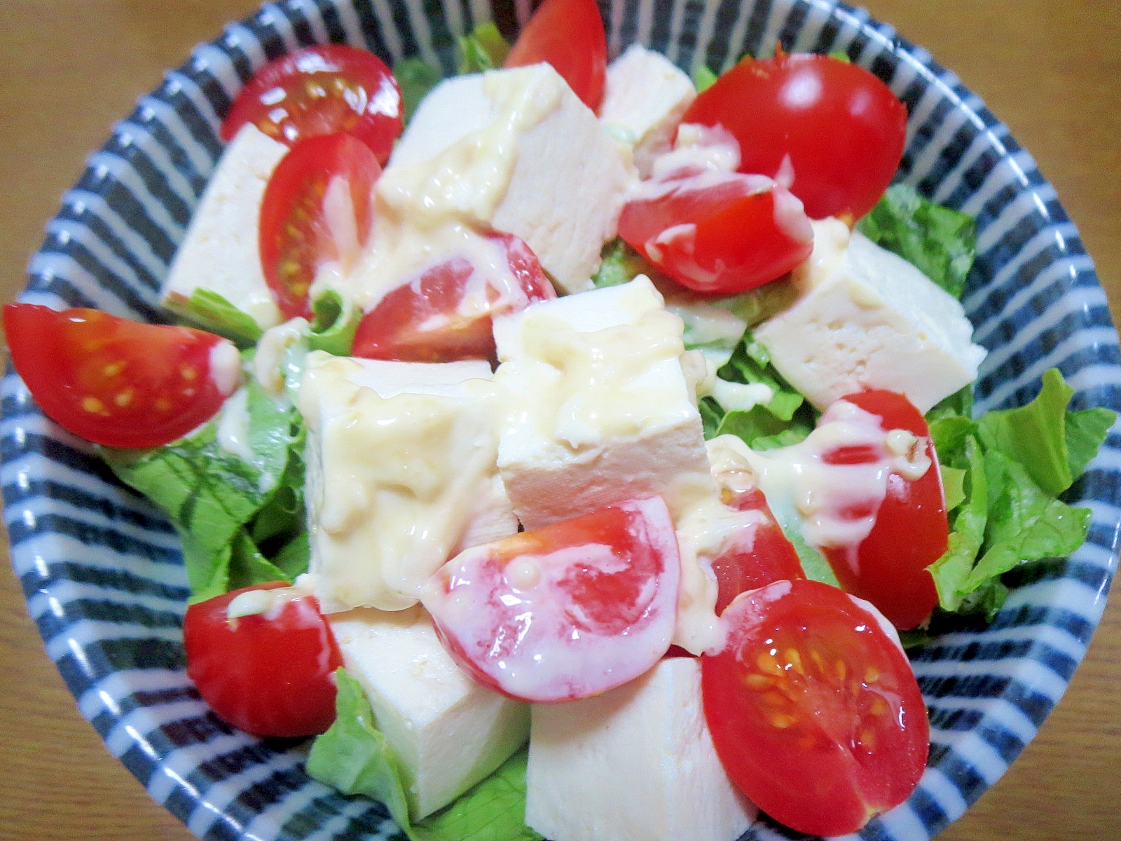 トマトと豆腐のマヨ味噌サラダ