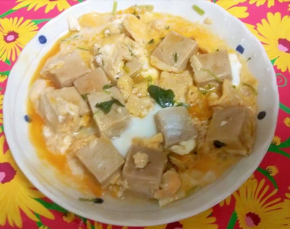 高野豆腐の煮物リメイク☆電子レンジで卵とじ