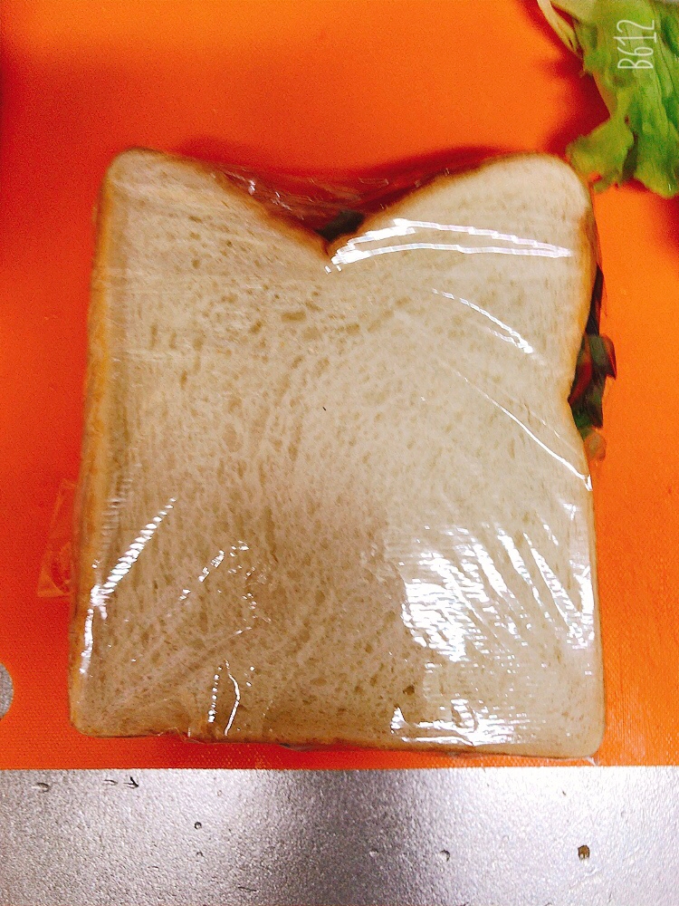 サンドイッチを簡単に切る方法 レシピ 作り方 By Emi S Kitchen 楽天レシピ サンドイッチを簡単に切る方法 レシピ 作り方 By Emi S Kitchen 楽天レシピ