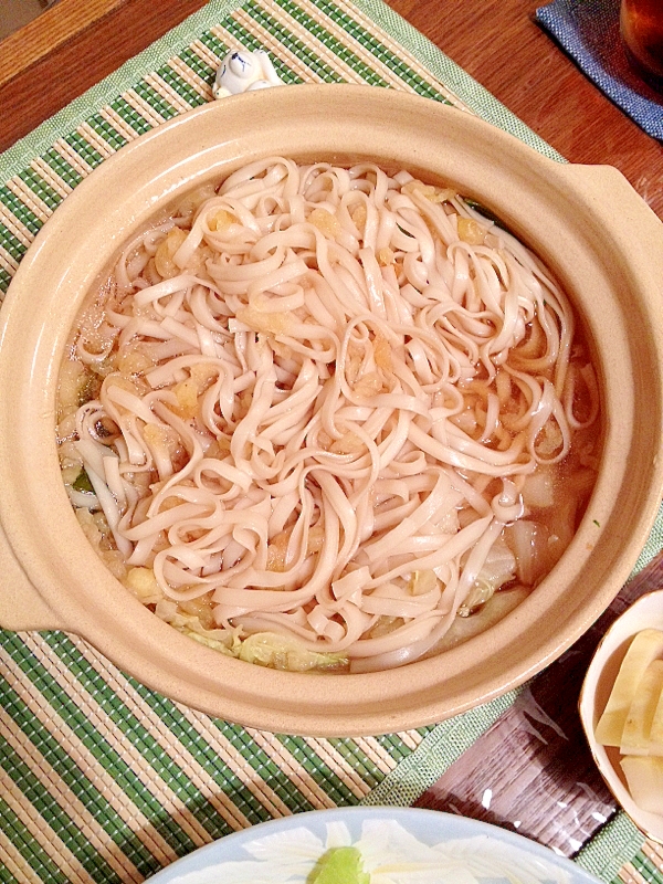 残業のパパに☆白菜と長ネギの鍋焼きうどん