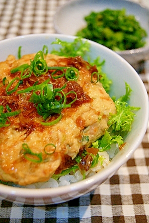 鶏ムネ肉と豆腐の超ヘルシーつみれ丼