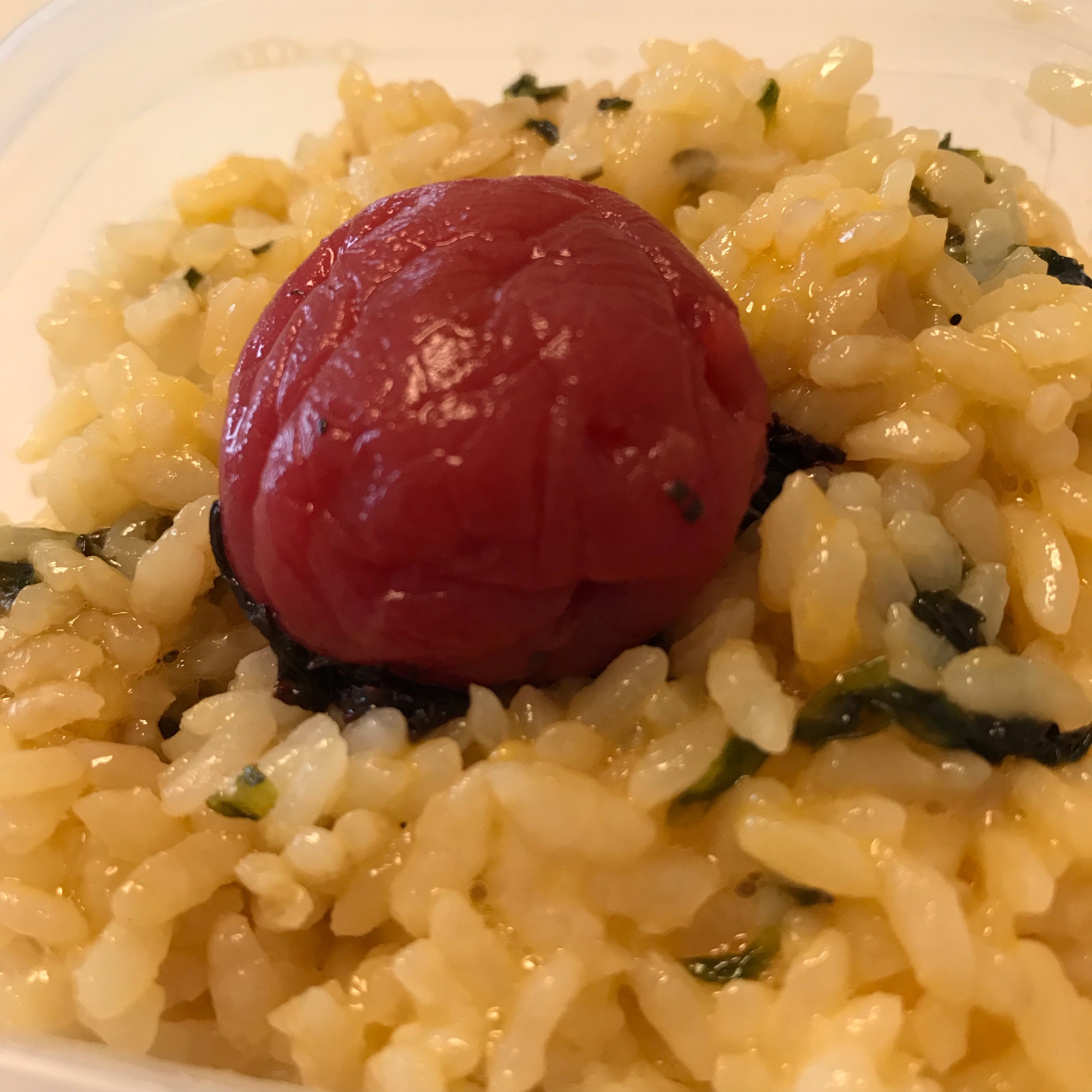 海苔の佃煮と梅おかかの卵かけご飯