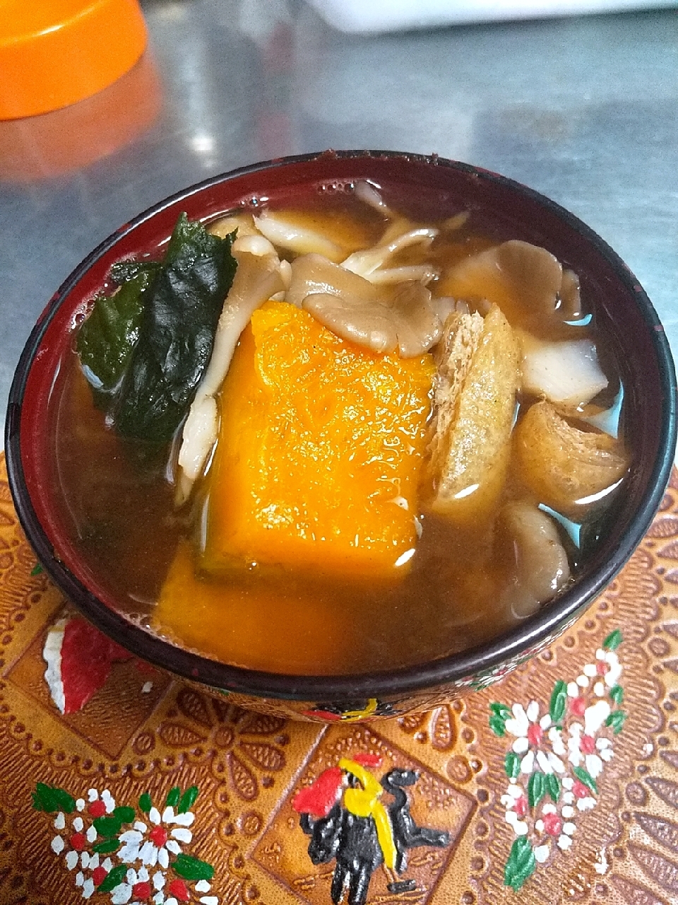 かぼちゃ入り★舞茸と油揚げとわかめのお味噌汁