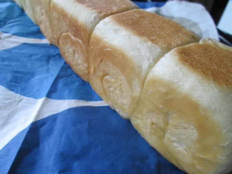 ロングスリム★バターロール