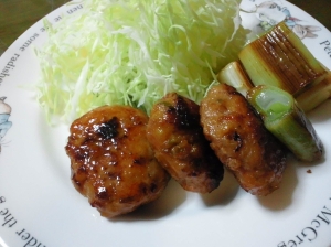 鶏ひき肉でつくね風ハンバーグ☆