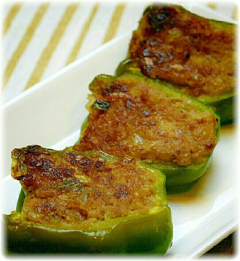 バジル風味が美味しい☆ピーマンの肉詰め