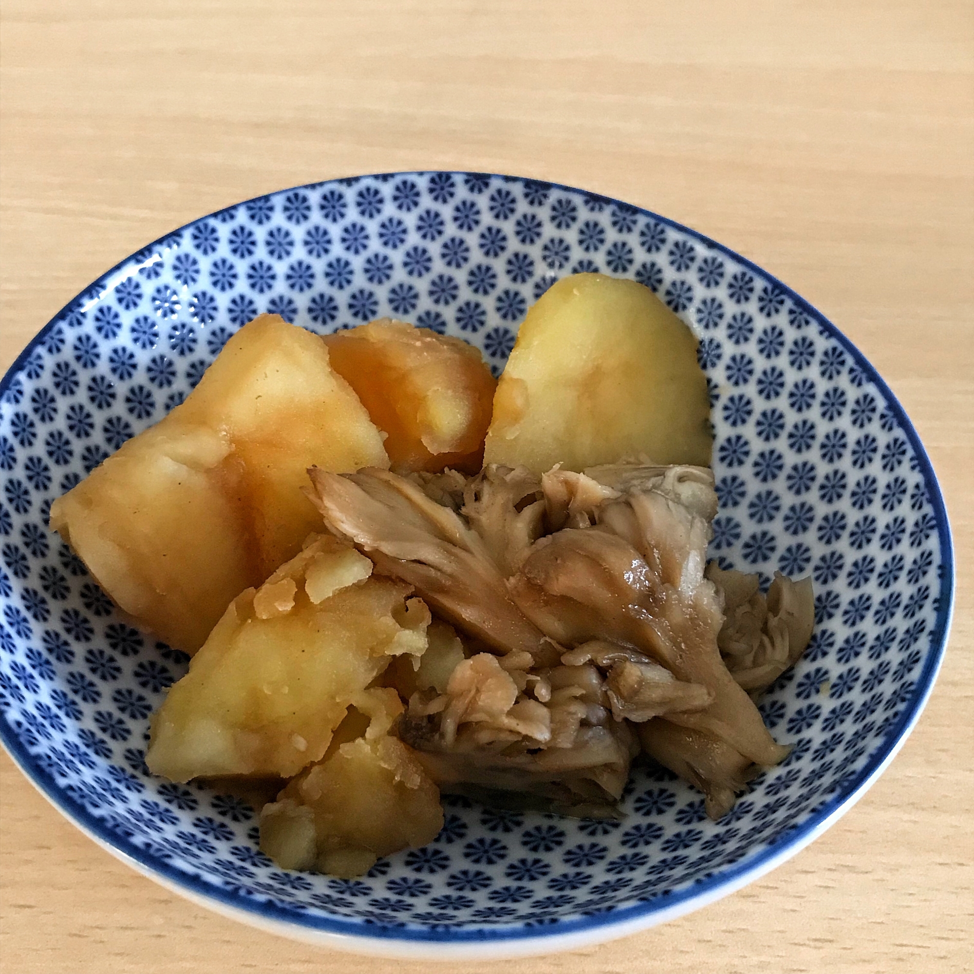 じゃがいもと舞茸の煮物