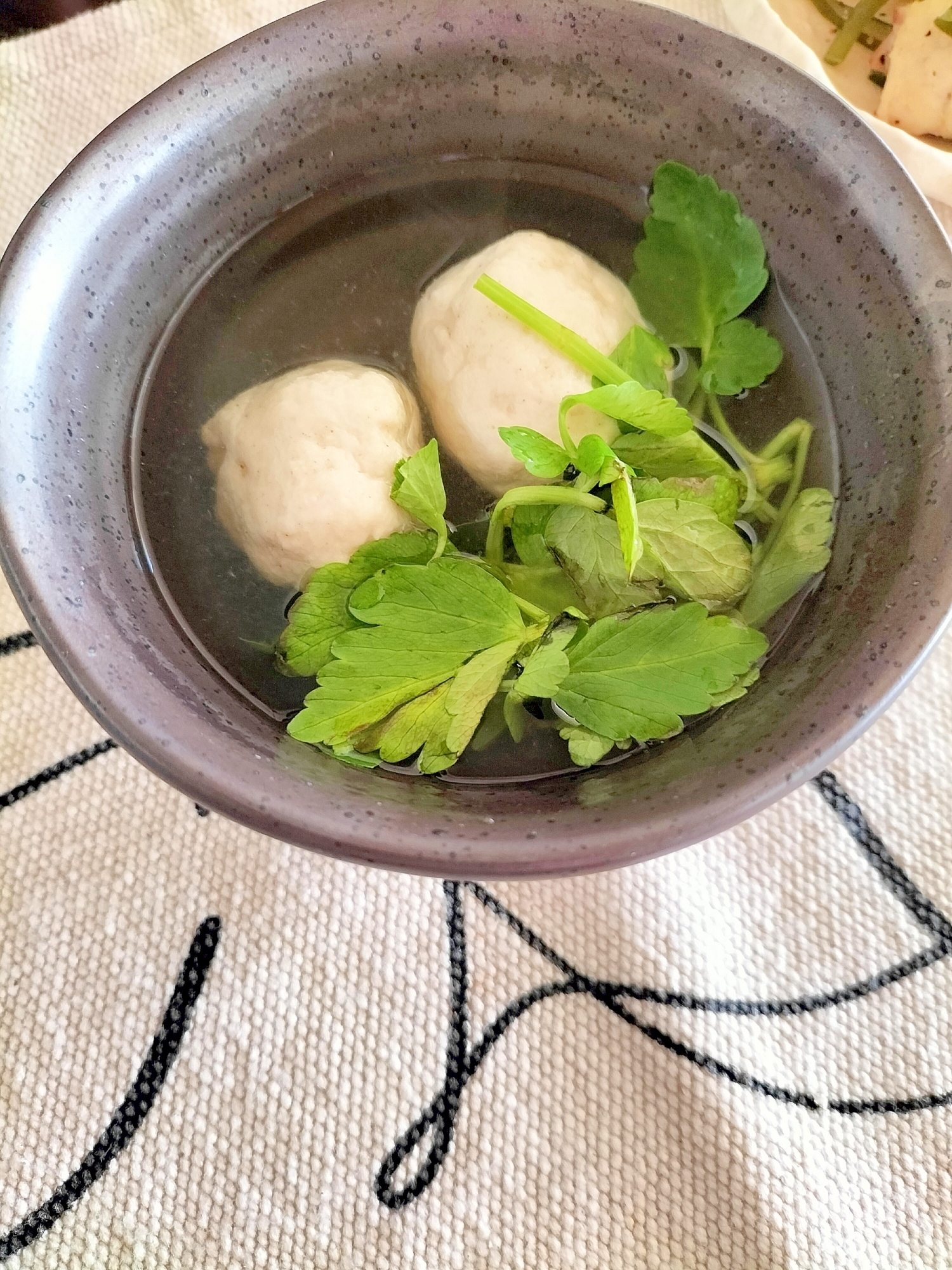 鯛の身のアラで♩鯛のつみれと芹の冬お吸い物♩