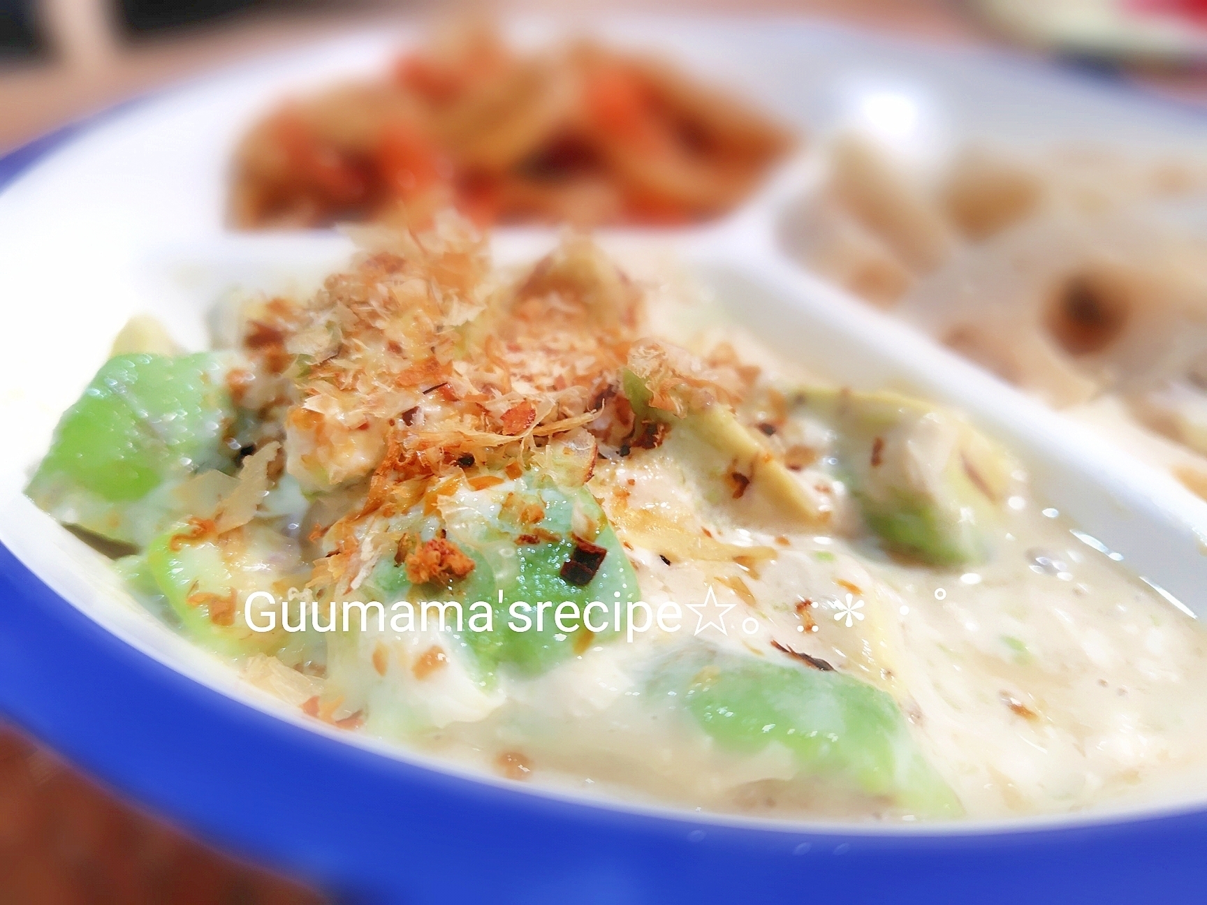 意外な好相性♡アボカドと湯葉のわさびポン酢和え