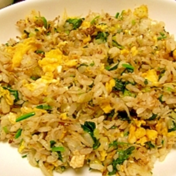 じゃこ 卵 ほうれん草のチャーハン レシピ 作り方 By Nyatz 楽天レシピ じゃこ 卵 ほうれん草のチャーハン レシピ 作り方 By Nyatz 楽天レシピ