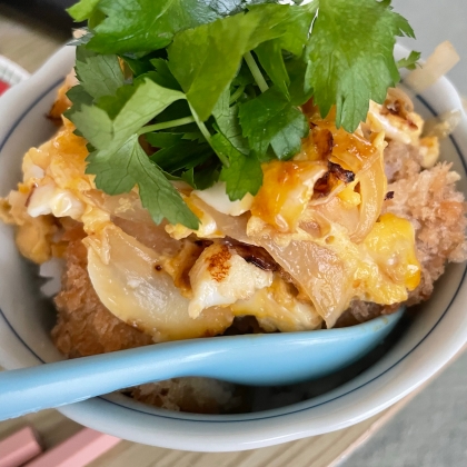 フライパンで一度に作る、カツ丼♪