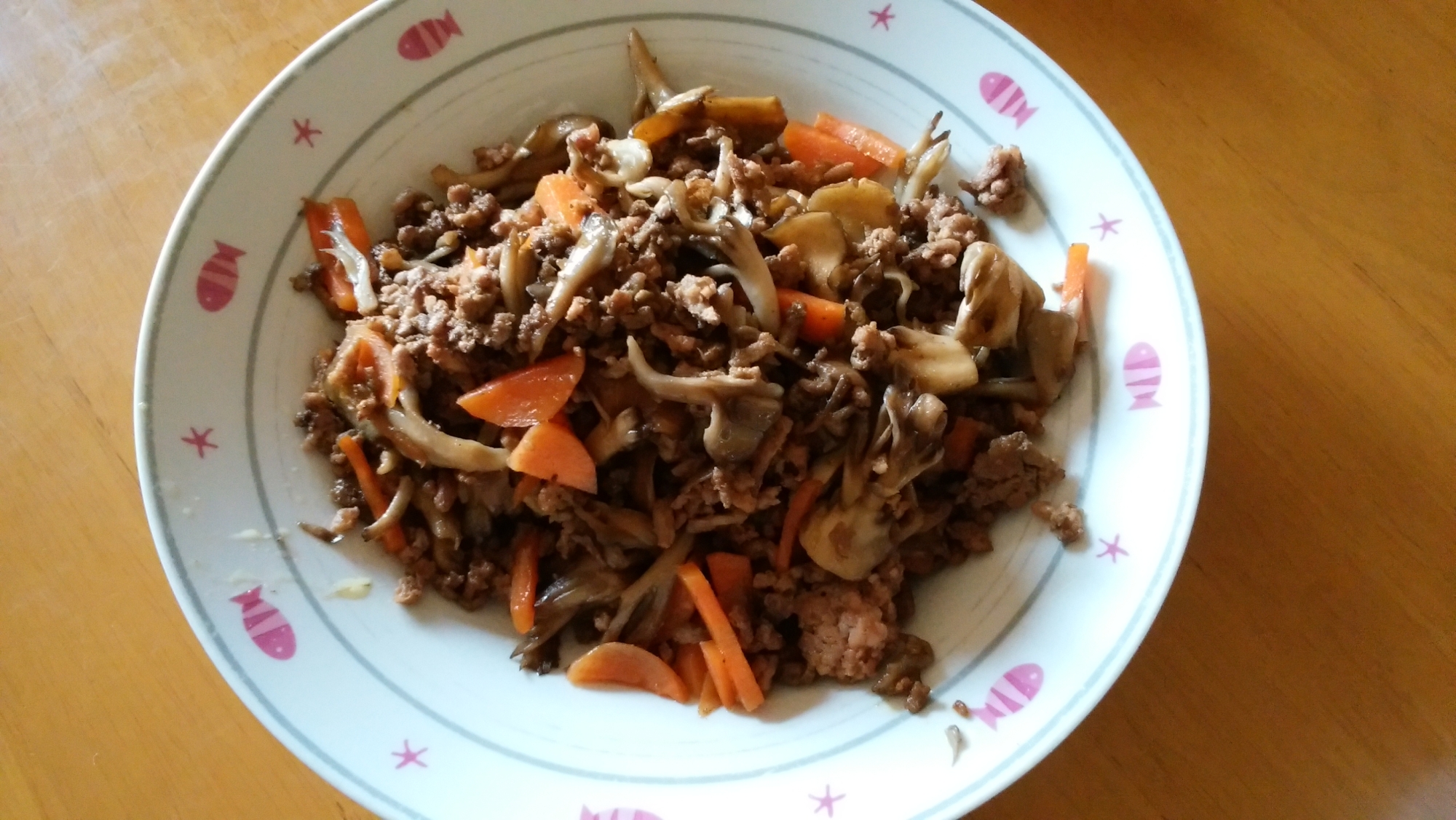 ミンチとマイタケのカレー醤油炒め