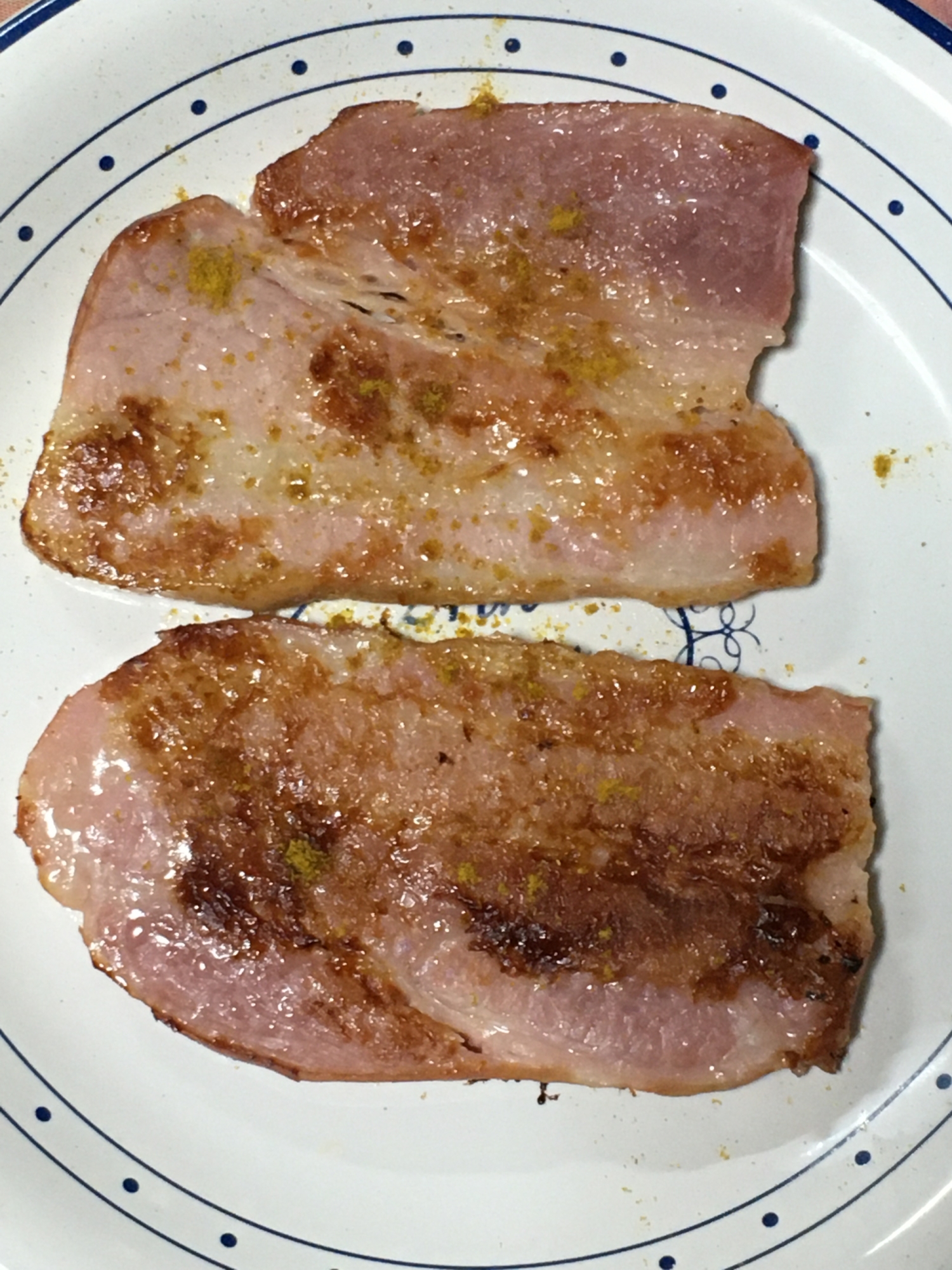 厚切りベーコンのカレー粉焼き