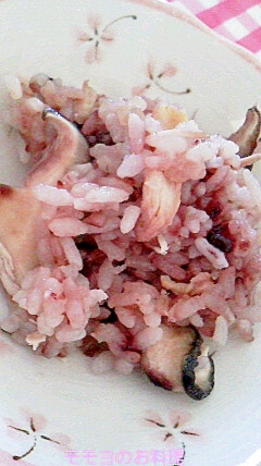 鶏肉と椎茸の黒米の炊き込みご飯