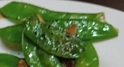 絹さやとベーコンの炒め物