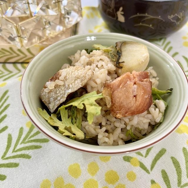 ジャガイモと鮭の炊き込みご飯