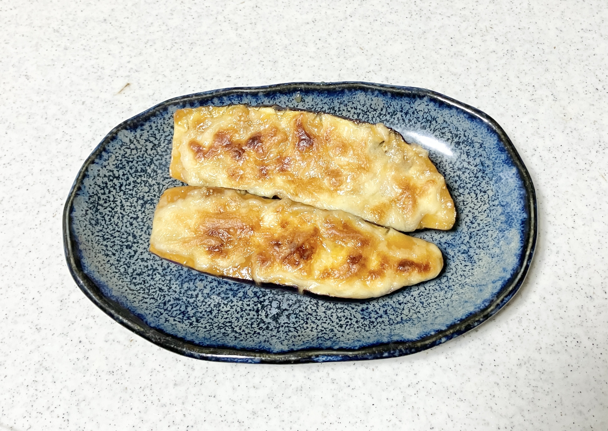簡単⭐︎味噌とチーズのせ茄子焼き