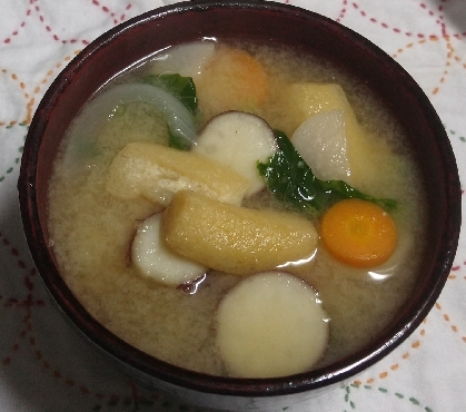 薩摩芋＆冷凍大根の味噌汁♪（油揚げ＆水菜ほか）